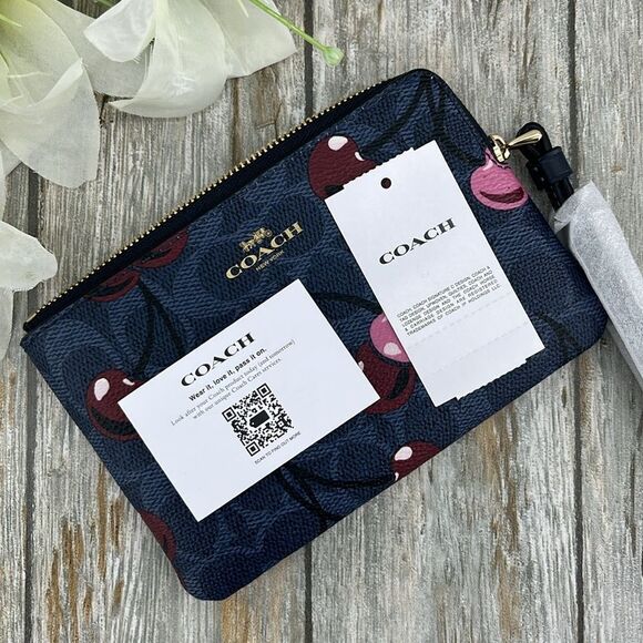 Coach Corner Zip Wristlet In Signature Canvas With Cherry Print Wallet Bag Purse - Picture 5 of 7